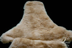 Прикроватный коврик из натурального меха альпаки (ламы) бежевый 1,10 х 0,70 м