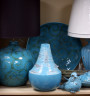 Керамическая ваза голубая с зауженным горлышком
