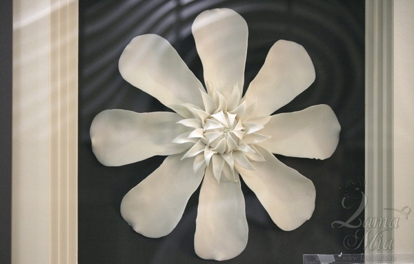 Панно керамическое "Цветок 2" в раме 38386B купить в интернет магазине lamamia.ru, бесплатная доставка по Москве
