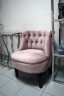Кресло дымчато-розовое велюровое