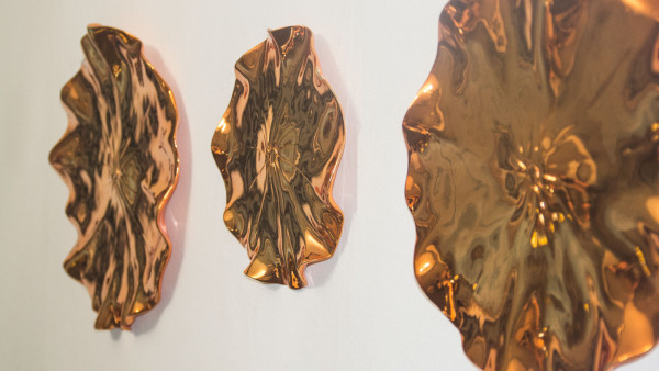 Панно на стену Три водяных лилии