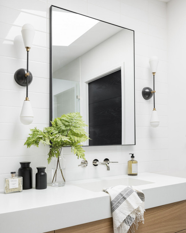 Зеркало прямоугольное в чёрной раме Ноулз