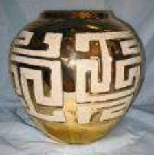 Керамическая декоративная ваза для цветов