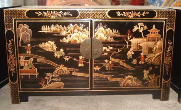 Винтажный шкаф в китайском стиле