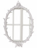 Зеркало настенное в белом декоративном багете