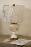 Лампа белая керамическая с фигурным корпусом