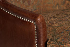 Кресло коричневое с жаккардовой обивкой