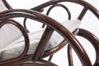 Кресло-качалка из ротанга Classic орехового цвета с мягкой подушкой орехового цвета