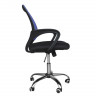 Офисное кресло для персонала с синей спинкой