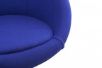 Дизайнерское кресло синее с обивкой из кашемира