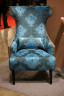 Кресло синий велюр с орнаментом