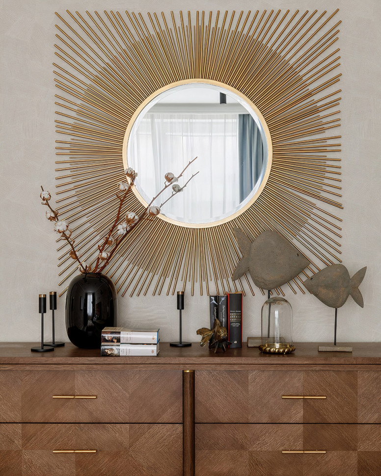 Зеркало металлическое в форме Солнца