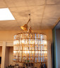 Светильник стеклянный подвесной в золотом корпусе