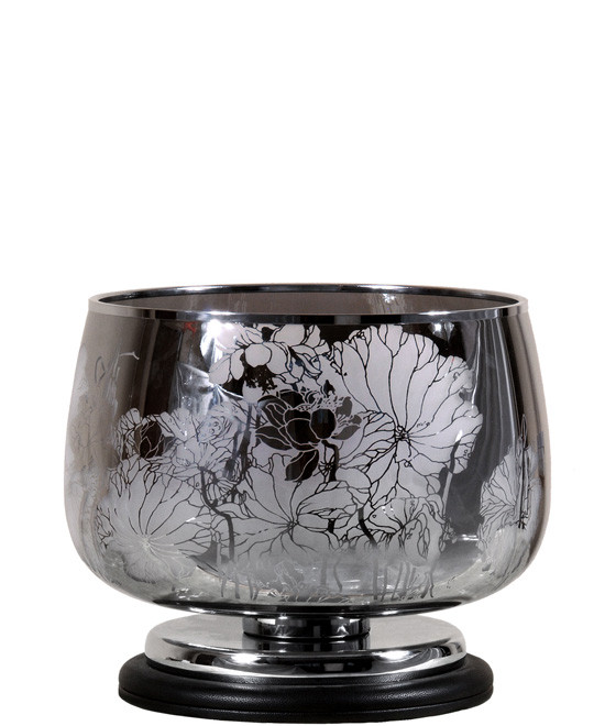 Декоративная ваза из стекла